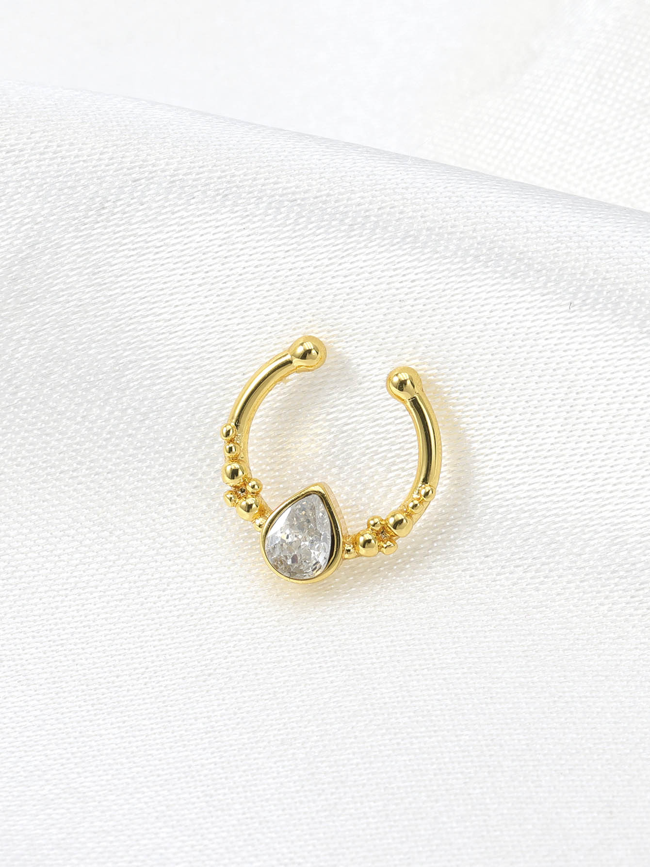 Anneau de faux nez en fer à ch - Body Jewelry Nose Ring avis et prix